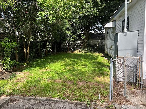 4th image of 19 San Mateo Ave