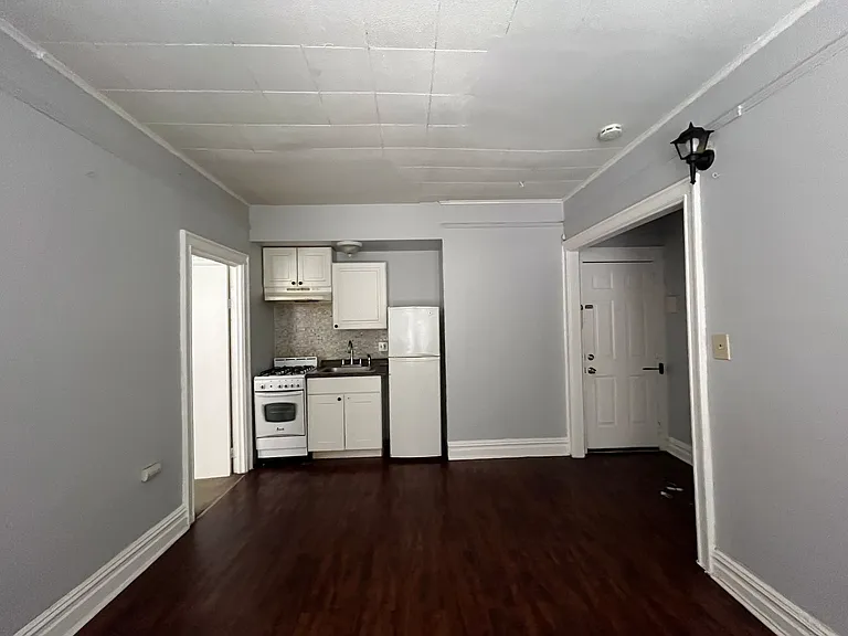 122 Corbin Ave #1O3 — Photo 1