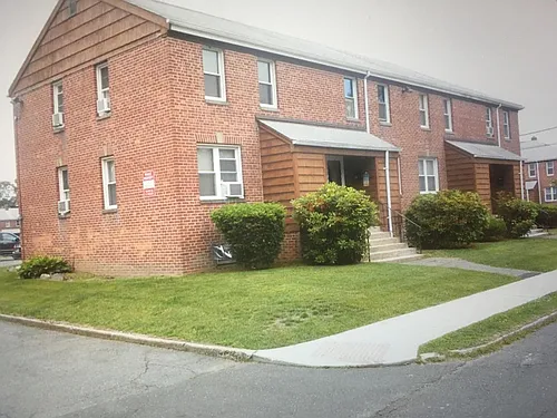138 Virginia Ave Photo 1