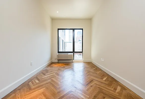 Rented by Nooklyn NYC LLC | media 121