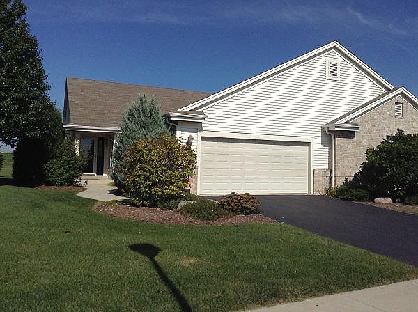 1st image of 1220 Steeplechase Dr