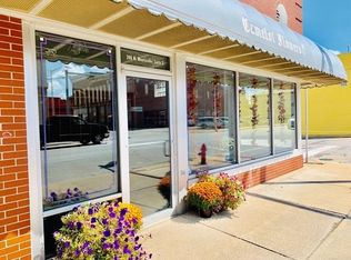 200 N Monticello St, Winamac, IN 46996