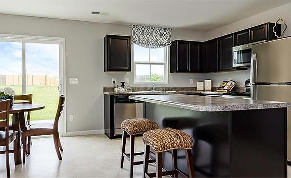5th image of 3239 Jaber Dr