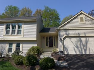 10935 Adare Dr, Fairfax, VA 22032