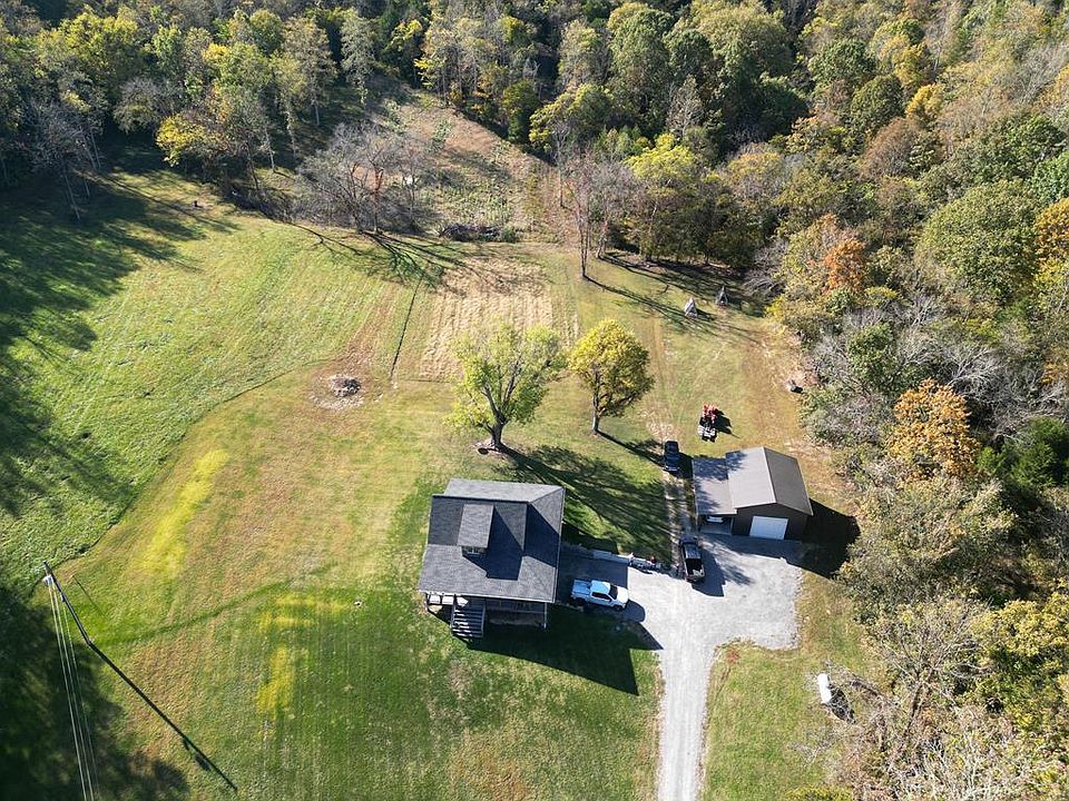 1st image of 250 Woodard Hollow Ln