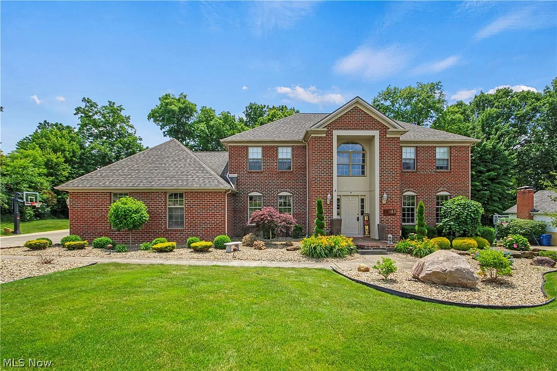 43 Lakhani Ln photo 1