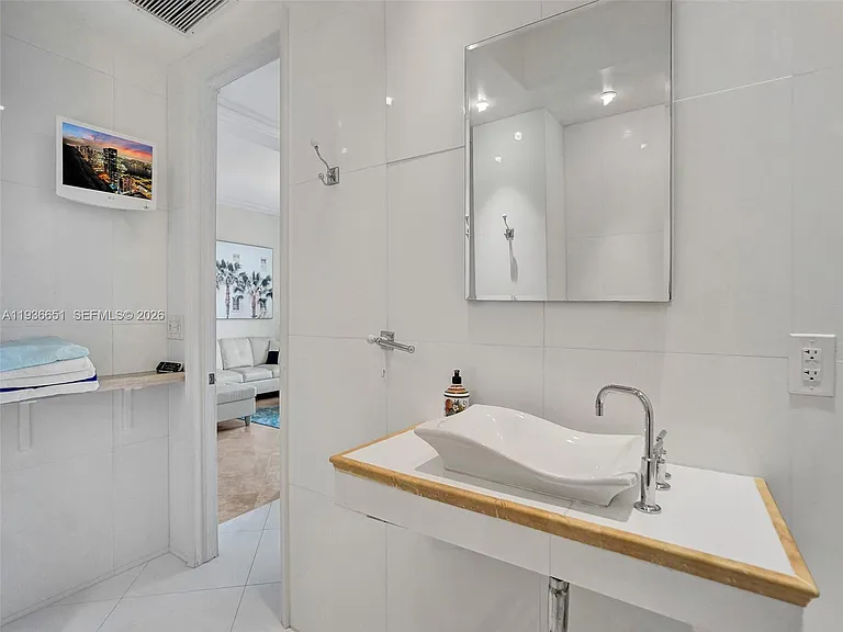 3180 S Ocean Dr #1709 — Photo 19