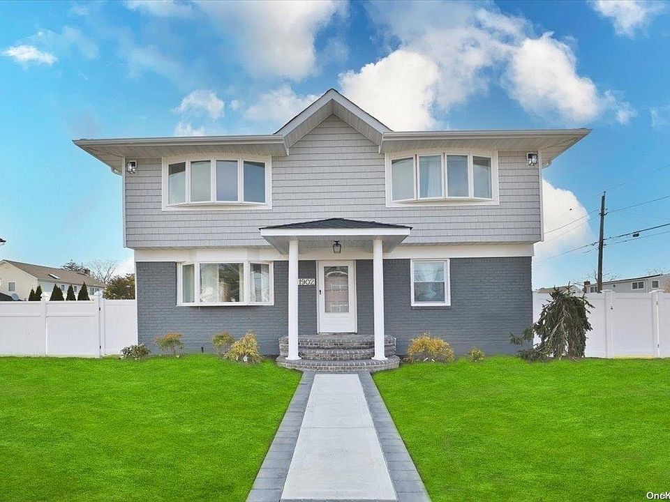1st image of 1902 Freeman Avenue