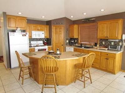 2nd image of 25576 460th St