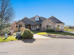 9024 N Baldwin Ct, Hayden Lake, ID 83835