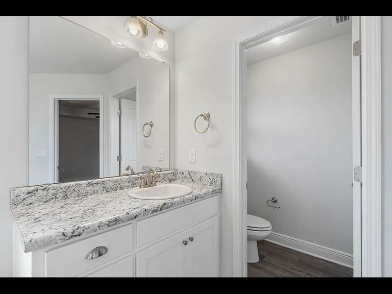 5785 Dogwood Dr E — Photo 28