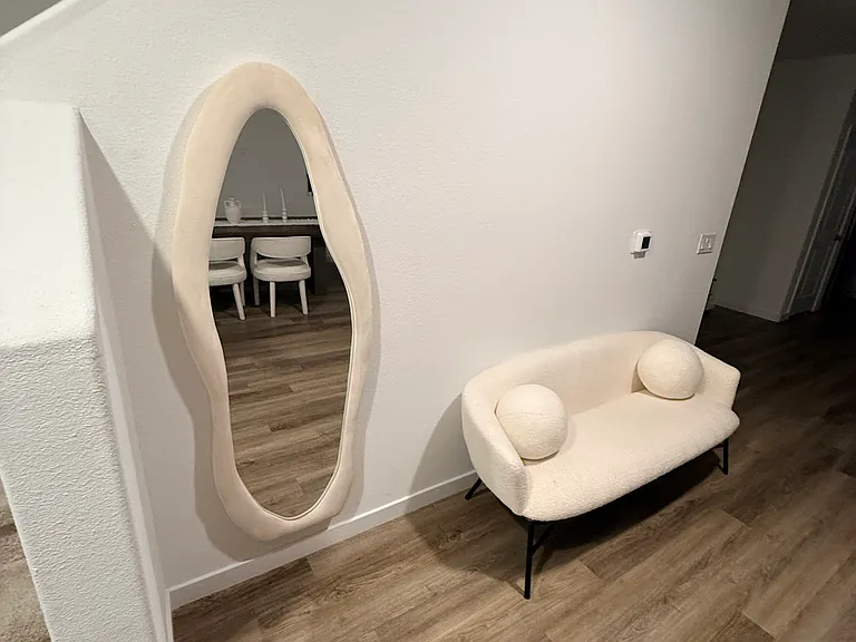 Aura Way — Photo 5