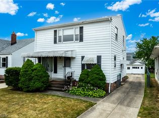 2919 Tuxedo Ave, Parma, OH