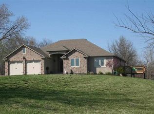 32 NE 400th Rd, Clinton, MO 64735