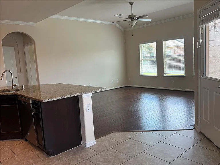 4308 Chestnut Meadows Bnd — Photo 7