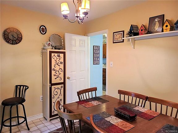 3rd image of 9101 Barnwell Cir