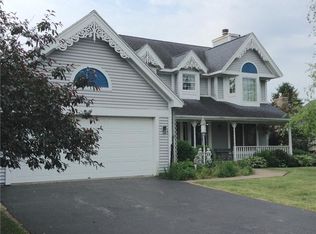 9 W Seneca Cir, Geneseo, NY 14454