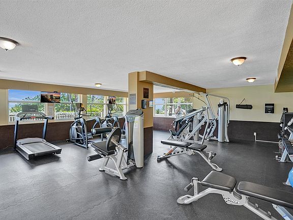 2nd image of 5200 N Ocean Boulevard #1411