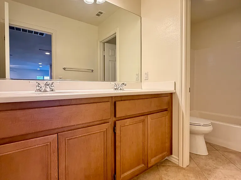 12488 Celebration Dr — Photo 23