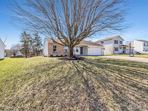 3rd image of 297 Wood Forge Cir