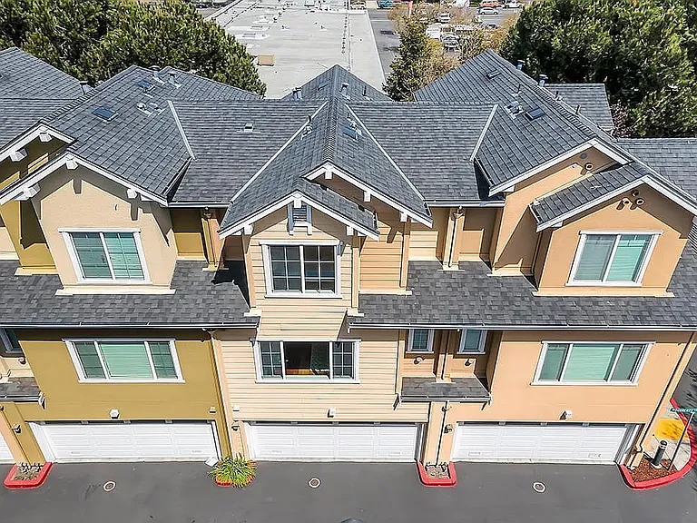 2218 Woodberry Ln — Photo 16