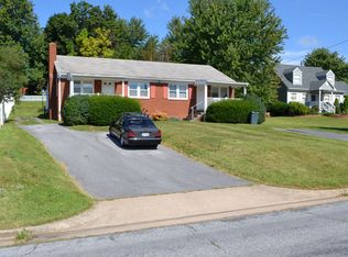 82 Old White Bridge Rd, Waynesboro, VA 22980