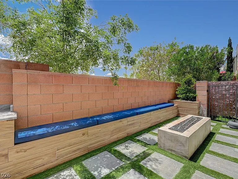 11375 Gravitation Dr — Photo 20