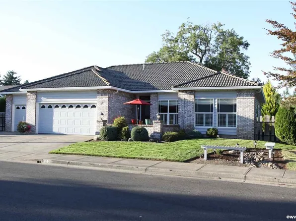 123 Cedar Bluff Cir N, Keizer, OR 97303