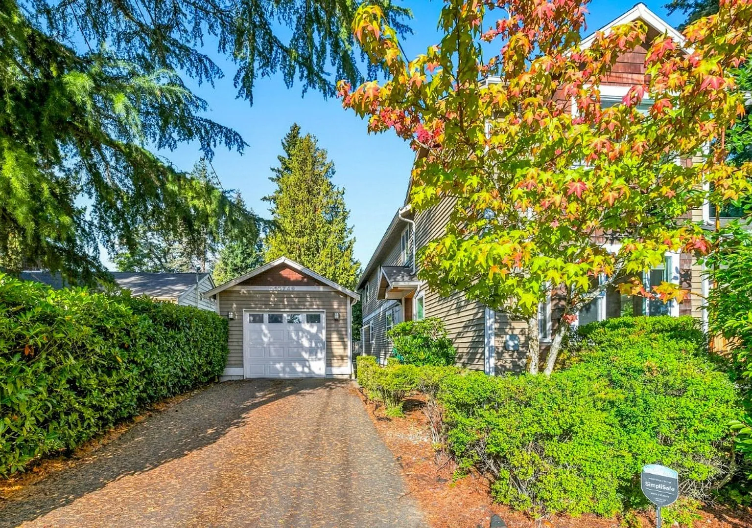 3Bd/2.5Ba Seattle Home — Photo 2