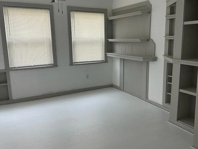 1329 NW Antoch Ave — Photo 30