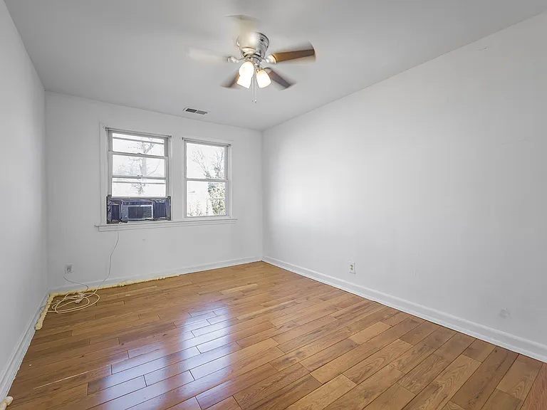 216 Orange St SE #4 — Photo 12