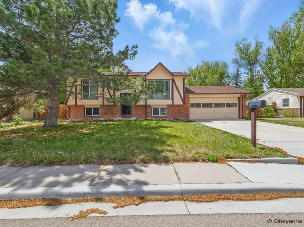4800 King Arthur Way, Cheyenne, WY 82009