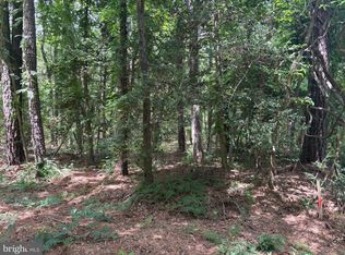 27 & 28 Stotsylvania Dr, Hague, VA 22469