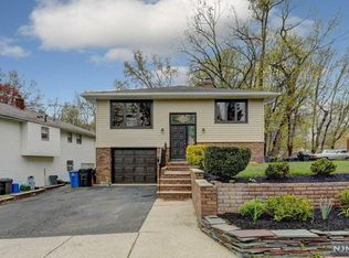 72 Lynn Ct, Bogota, NJ 07603