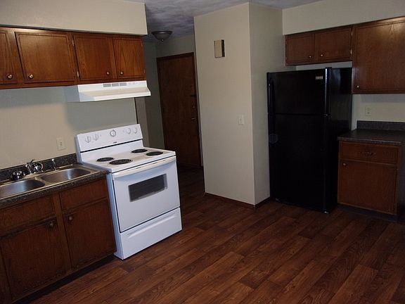 5th image of 2970 Wildwood Dr