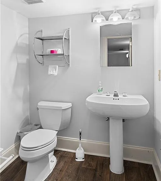 979 Springdale Rd NE — Photo 42