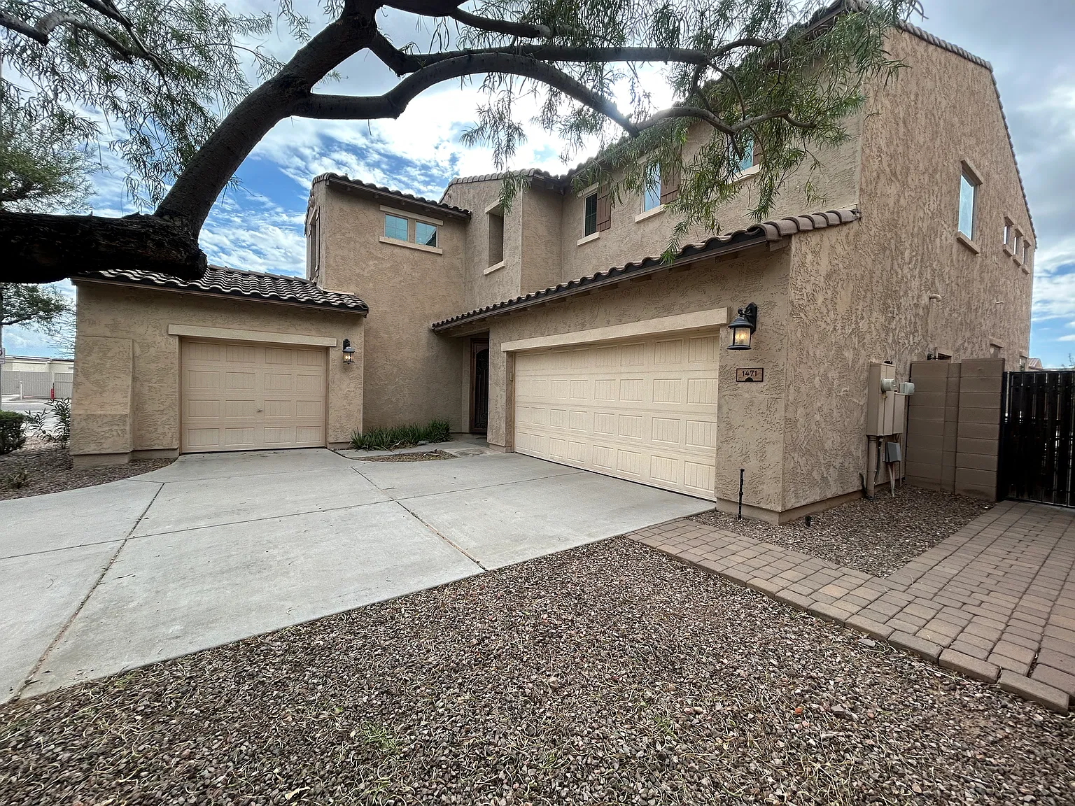 5 bed, 4.0 bath, 3684 sqft, $3,395 — Photo 3