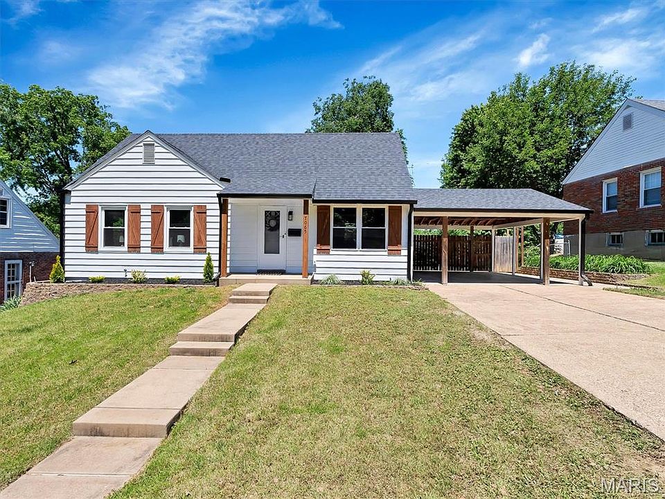 1st image of 7065 Foxcroft Dr