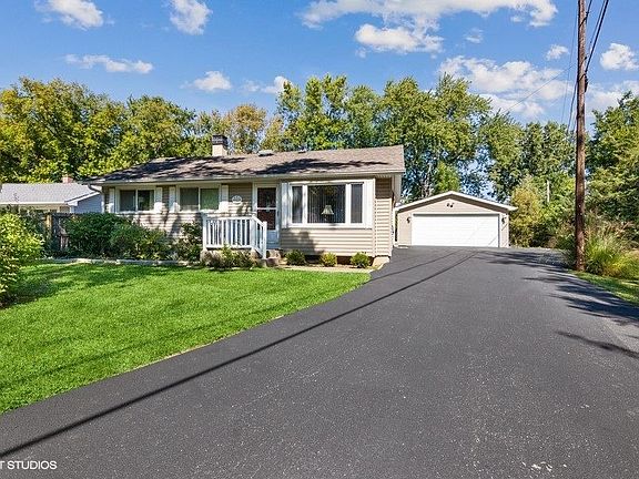 2nd image of 20436 W Isola Ave