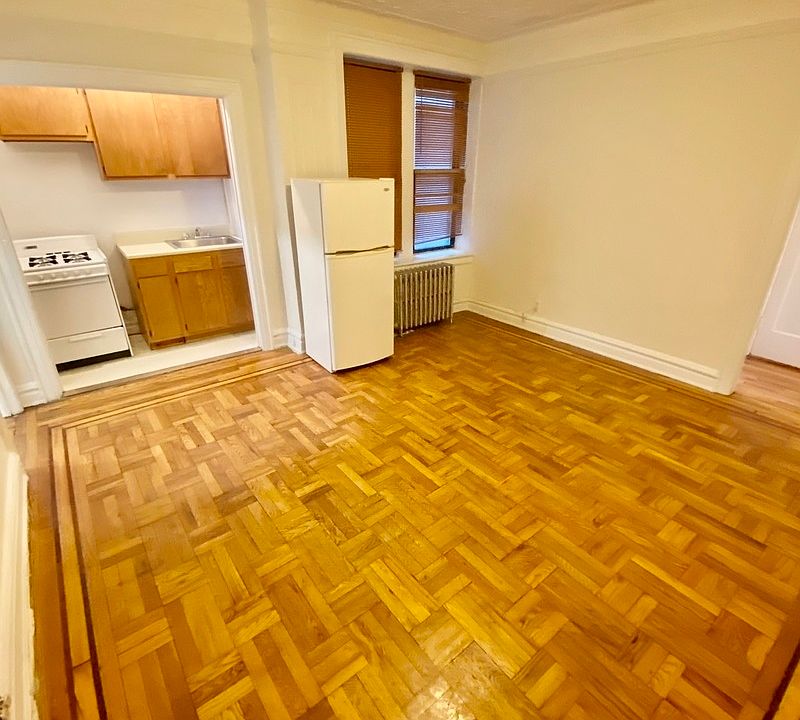 1st image of 26-80 30th St #1HH