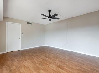 941 Springdale Cir, Palm Springs, FL 33461