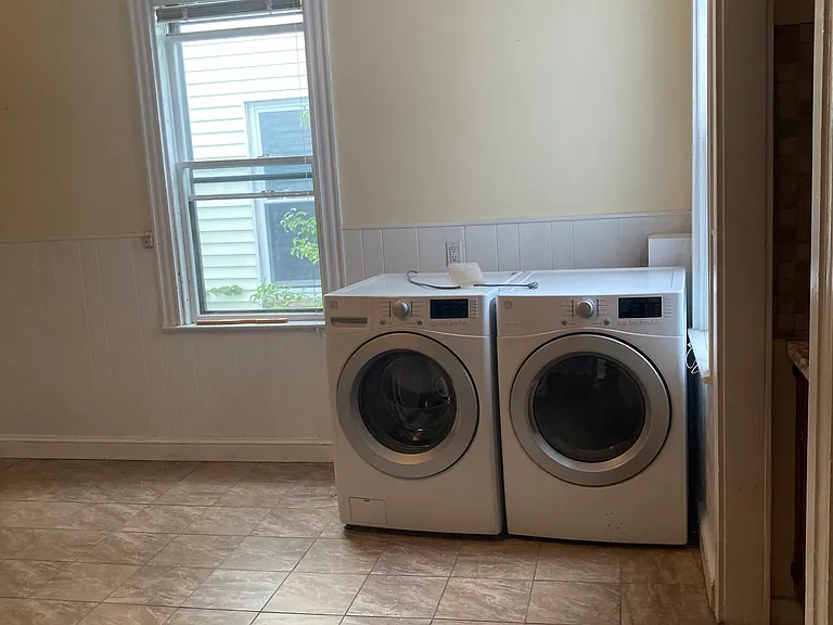 234 Cypress St #2 — Photo 3