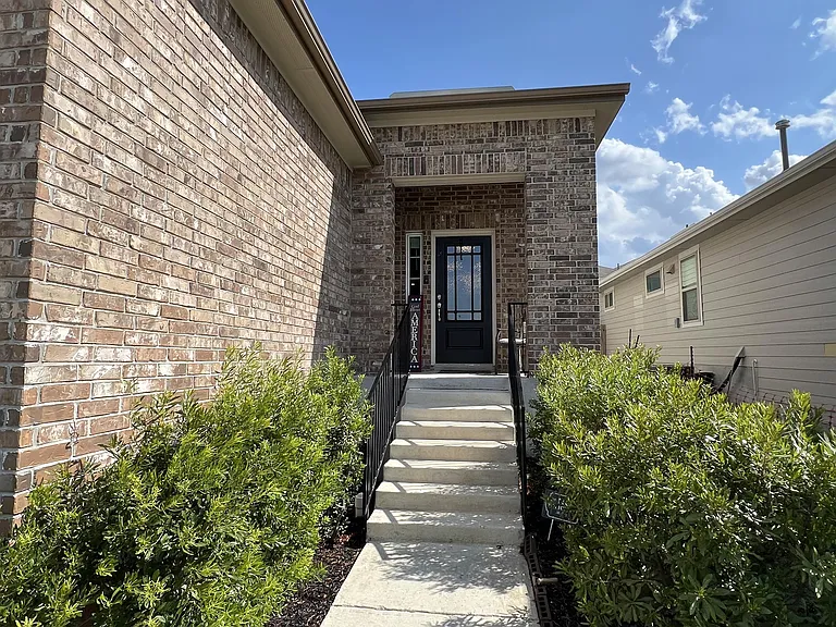 9114 McCoy Pass — Photo 12