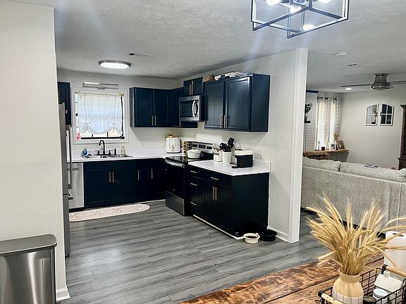 2nd image of 310 Curtis Rd