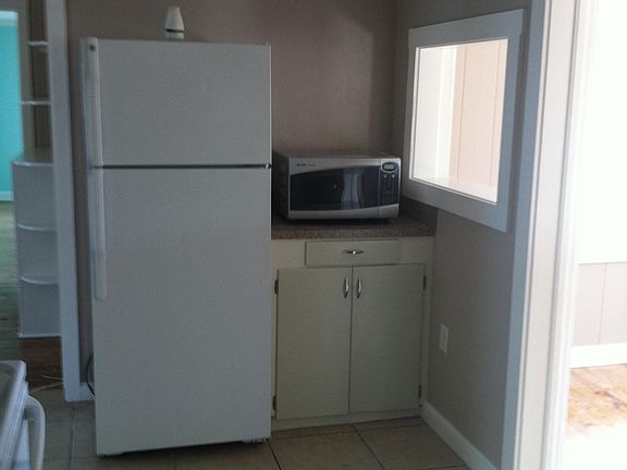 2nd image of 1171 32nd St