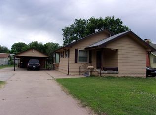 1205 N 4th St, Arkansas City, KS 67005