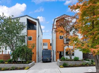 3823 Ashworth Ave N #C, Seattle, WA 98103