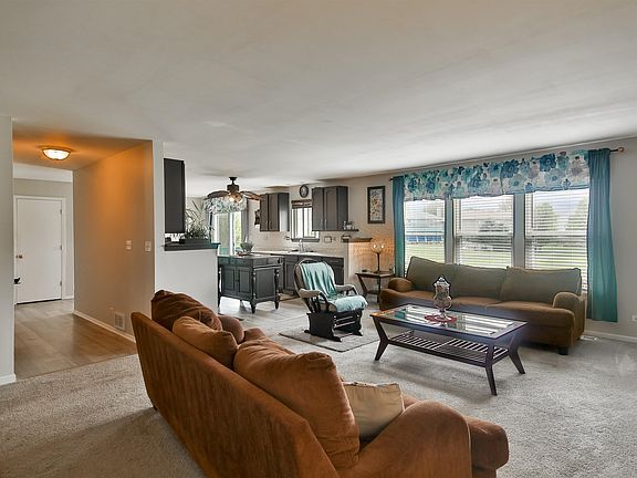 4th image of 333 Thornridge Ct