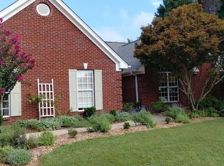 553 Drake Cir, Winder, GA