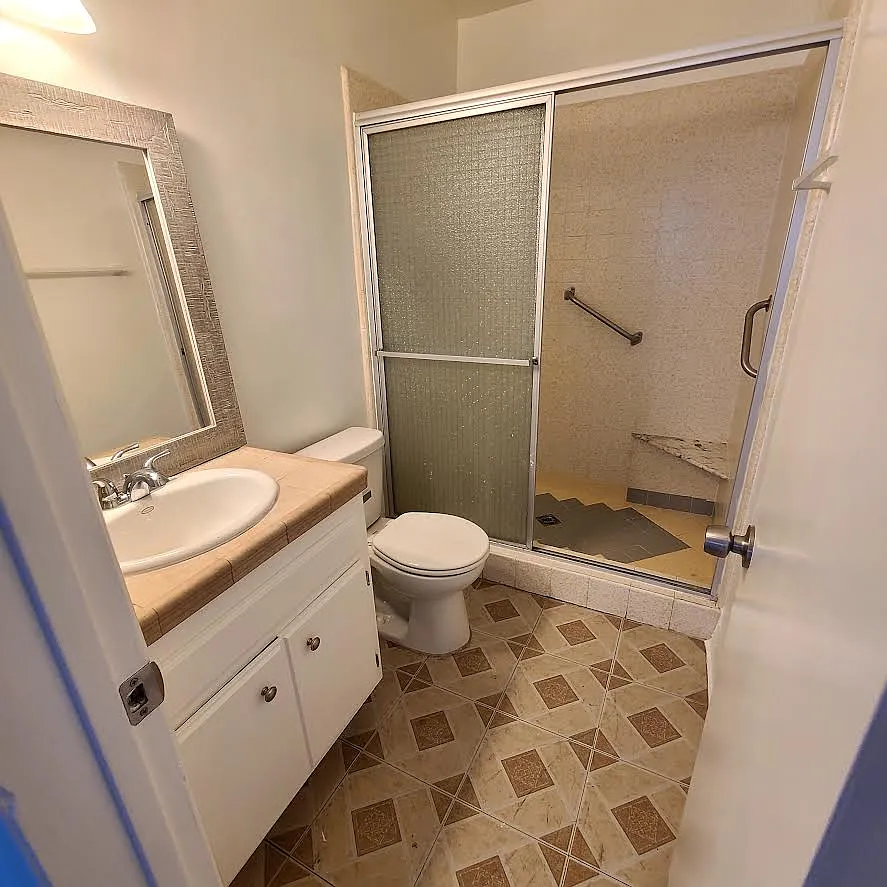 5555 W 8th St — Photo 3
